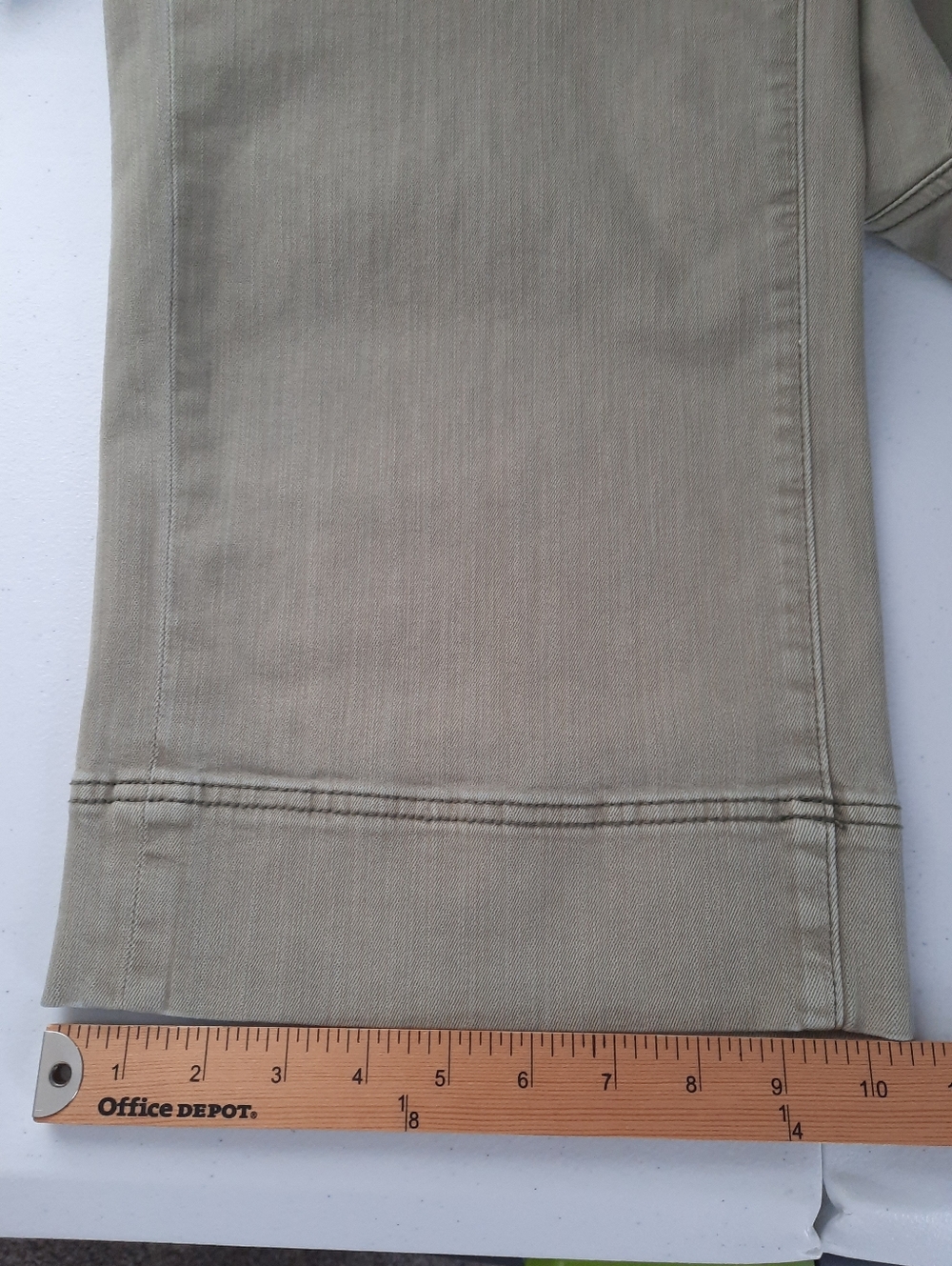 Chico's High Rise Pull On Wide Leg Crop Jeans in Washed Sage Green size 12 - Picture 16 of 16